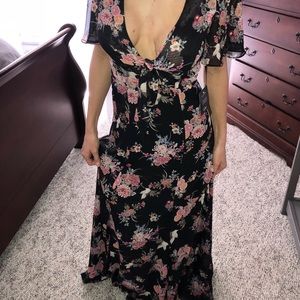Lulu’s Black/Floral print dress